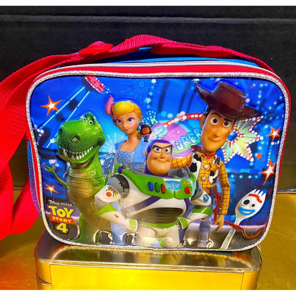 DISNEY TOY STORY 4 COLLECTIBLE 3-D INSULATED ZIP UP TOTE BAG ADJ SHOULDER STRAP
